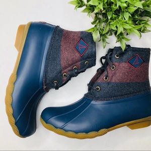 NEW SPERRY Saltwater Varsity Stripe Duck Boots